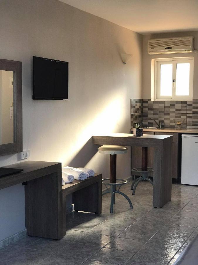 Derekas Studios & Apartments Laganas Buitenkant foto